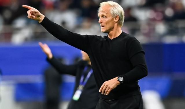 天天看球-中国香港主帅安德森辞职 转战中超深圳新鹏城？