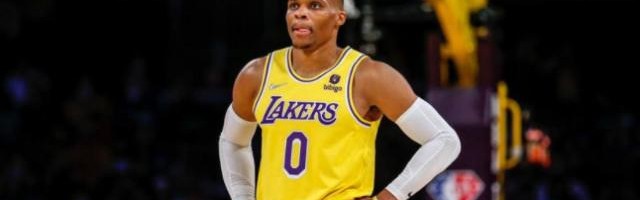 天天赢球-【观察】被韦少砍下35分后 黄蜂突然不会打球了...