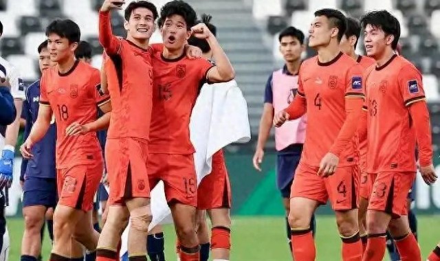 天天看球-中国队八强遇卫冕冠军！历史全败，四强梦恐碎